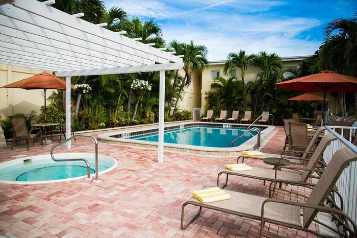  Profile Photos of Inn at the Beach 725 West Venice Avenue - Photo 5 of 6
