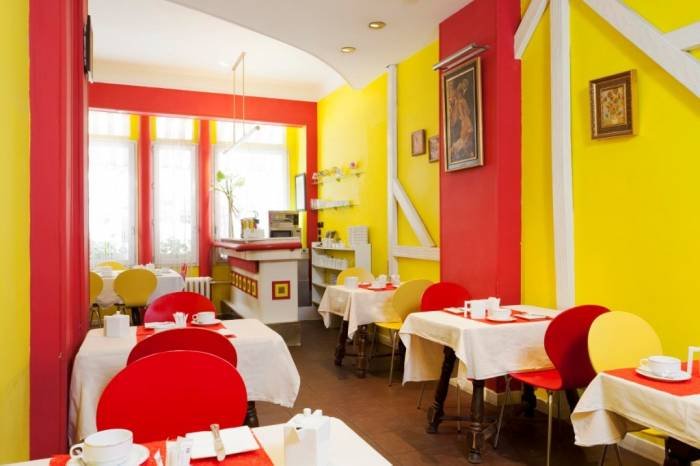 Hotel Maubeuge Gare du Nord<br />
79 rue de Maubeuge<br />
75010 Profile Photos of Hotel Maubeuge 79, rue de Maubeuge - Photo 5 of 11