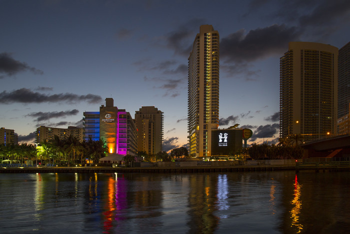  Profile Photos of Hyde Resort & Residences 4111 S Ocean Drive - Photo 9 of 11