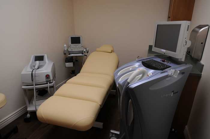  New Album of The Secret Vein Clinic 7634 Girard Ave - Photo 4 of 9