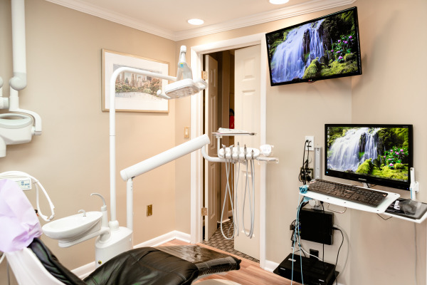  New Album of Morristown Cosmetic Dentistry: Victor Gittleman, DMD 31 Dehart St - Photo 3 of 6