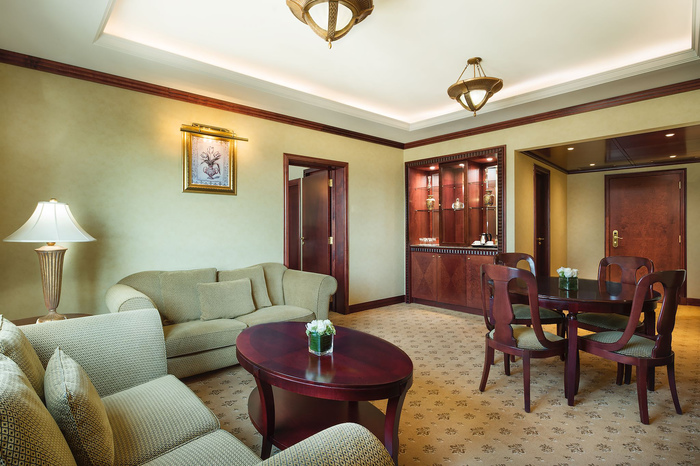  Guest Rooms of Hilton Beirut Metropolitan Palace Dimitri El Hayek - Photo 3 of 12