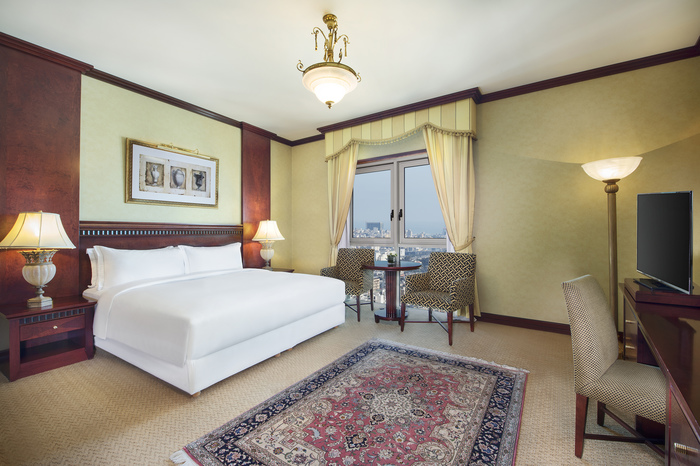  Guest Rooms of Hilton Beirut Metropolitan Palace Dimitri El Hayek - Photo 8 of 12