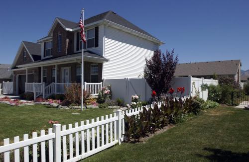  Profile Photos of Best Vinyl Fence & Deck 525 S. 850 E. - Photo 2 of 4