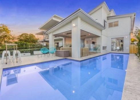  New Album of Bellevista Pools 3/449 Lytton Road - Photo 2 of 3