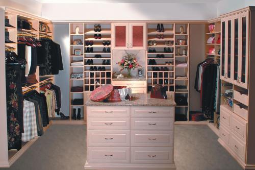 Gallery of New England Closets 287 Salem St. - Photo 2 of 3