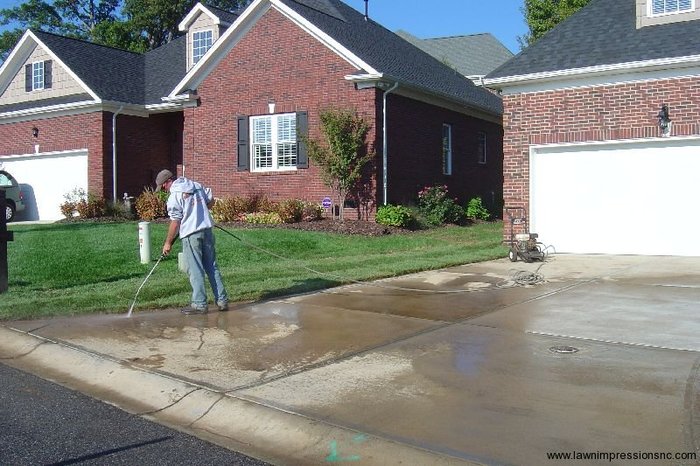  New Album of Lawn Impressions 594 Viking Pl - Photo 1 of 18