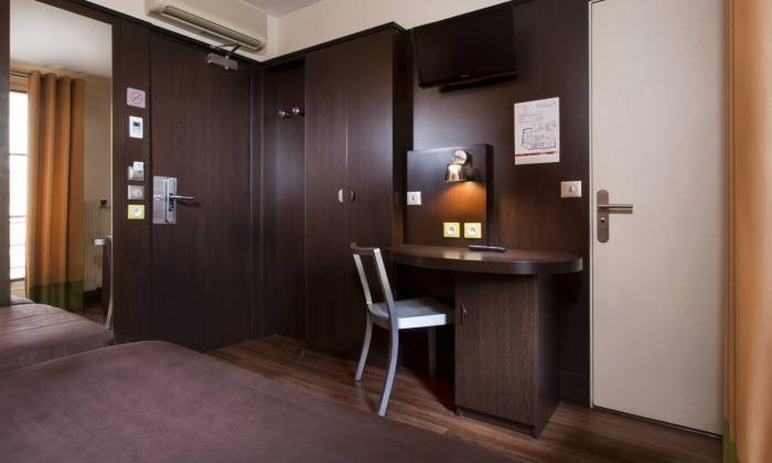  Profile Photos of Hotel du Parc 6 rue Jolivet - Photo 19 of 28