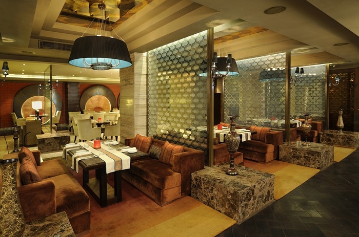  Dining of Hilton Chennai 124/1 Jawaharlal Nehru Rd, Guindy - Photo 1 of 3