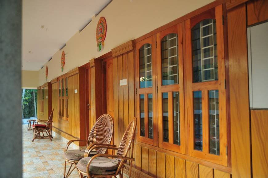  Pricelists of VARKALA INN PUNNAMOODU PAPANASAM ROAD - Photo 1 of 1
