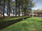  Lone Pine Hotel 97 Batu Ferringhi 