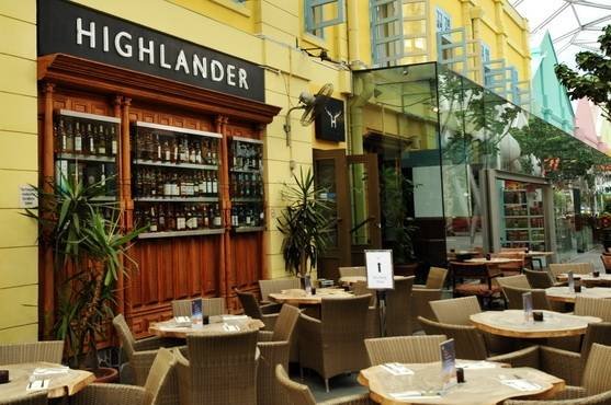  New Album of Highlander Bar & Restaurant Blk B, The Foundry #01-11. Clarke Quay. River Valley Road. - Photo 8 of 14