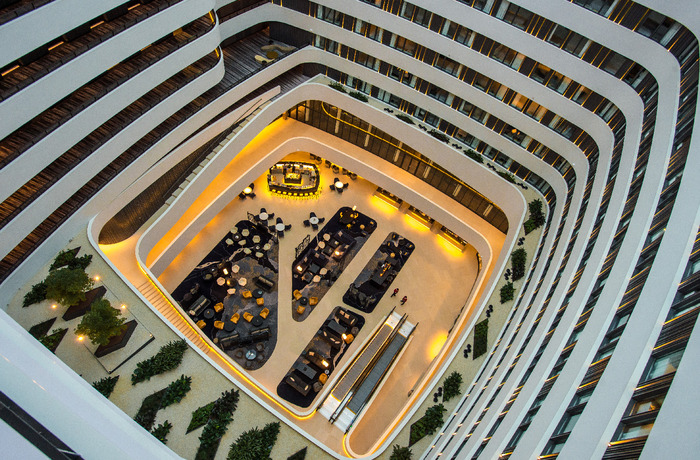 Atrium Hilton Amsterdam Airport Schiphol of Hilton Amsterdam Airport Schiphol Schiphol Boulevard 701 - Photo 2 of 12