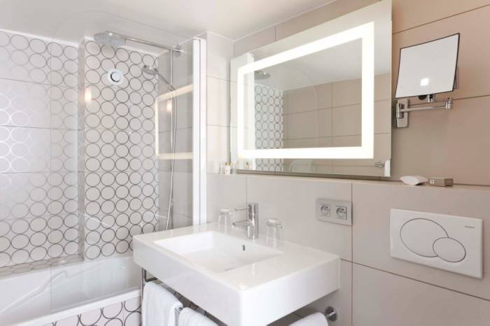 HÃ´tel Massena<br />
16 rue Tronchet<br />
75008 Profile Photos of Hotel Massena Paris 16 rue Tronchet - Photo 8 of 13