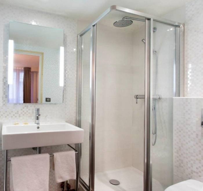  Profile Photos of Hotel Royal Opera Paris 5, rue de Castellane, - Photo 6 of 11