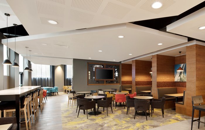  Hampton by Hilton London Docklands of Hampton by Hilton London Docklands Dockside Road - Photo 9 of 14