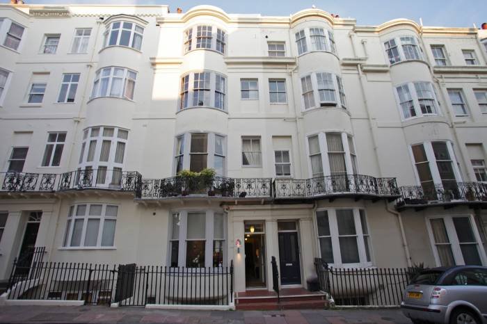  Profile Photos of Blanch House 17 Atlingworth Street - Photo 2 of 7