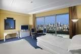  Hilton Beirut Habtoor Grand Charles De Gaulle Street, Horsh Tabe 