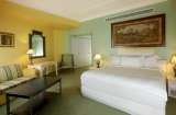  Hilton Beirut Habtoor Grand Charles De Gaulle Street, Horsh Tabe 