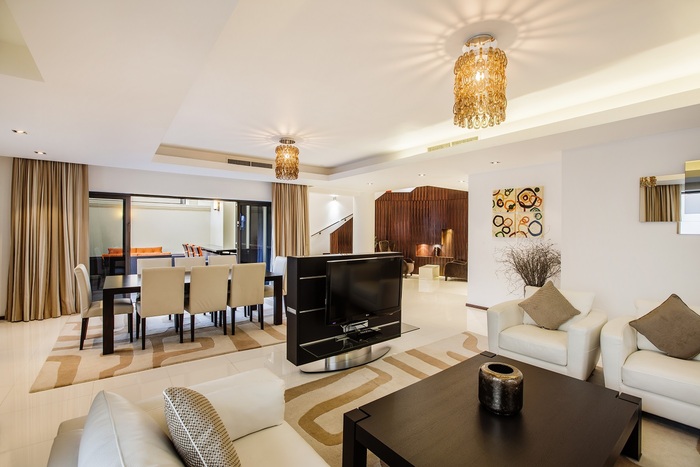  New Album of Hilton Dubai The Walk The Walk, Jumeirah Beach Residence - Photo 7 of 23