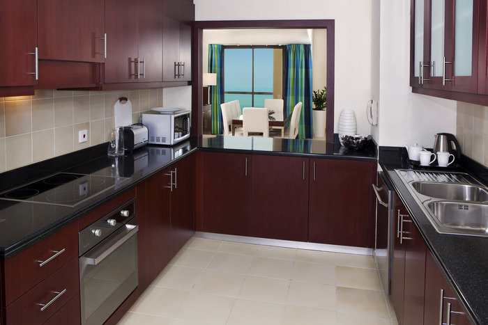  New Album of Hilton Dubai The Walk The Walk, Jumeirah Beach Residence - Photo 18 of 23