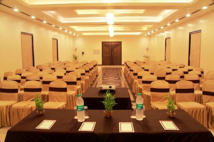 SYNERGY SQUARE CONFERENCE HALL Profile Photos of Amantra Comfort Hotel 5-B, New Fatehpura, Opposite: Sahelion Ki Bari, Near Sukhadia Circle - Photo 1 of 10