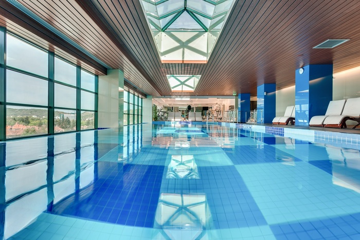 Indoor Swimming Pool DoubleTree by Hilton Hotel Cluj - City Plaza of DoubleTree by Hilton Hotel Cluj - City Plaza 9-13 Sindicatelor Street - Photo 6 of 7