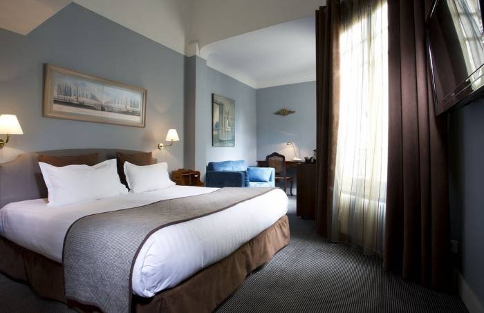  Profile Photos of Hotel Etoile Pereire 146, boulevard Pereire - Photo 4 of 12