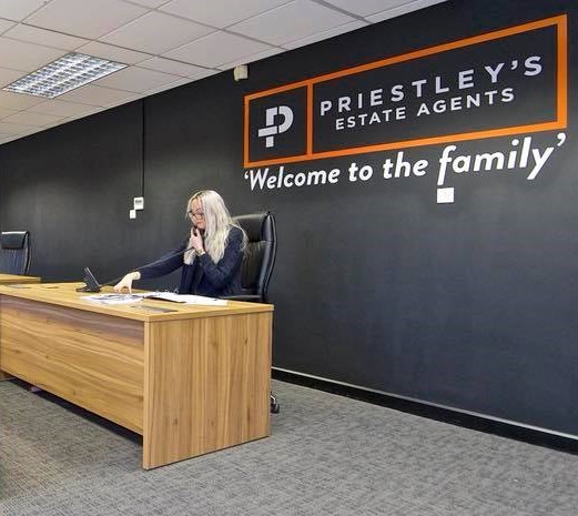  Profile Photos of Priestley's Estate & Lettings Agents Priestley House, 170 Elland Rd - Photo 3 of 3