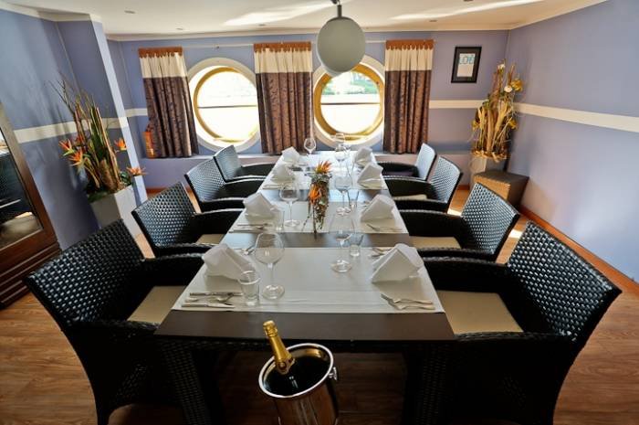  Profile Photos of GreenYacht Hotel & Restaurant U Libenskeho mostu - Photo 8 of 17