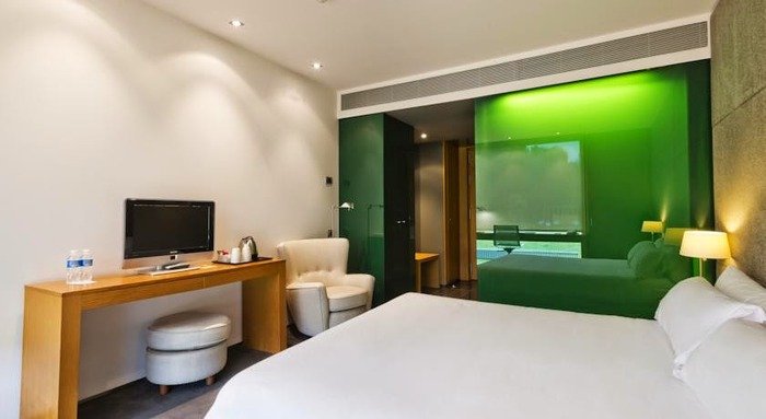 Guest Room New Album of DoubleTree by Hilton Hotel & Conference Center La Mola Cami dels Plans de Can Bonvilar s/n - Photo 1 of 13