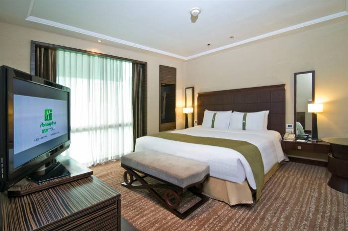 Executive Suite Profile Photos of Holiday Inn Bangkok 971 Phloen Chit Road, Pathum Wan - Photo 6 of 19