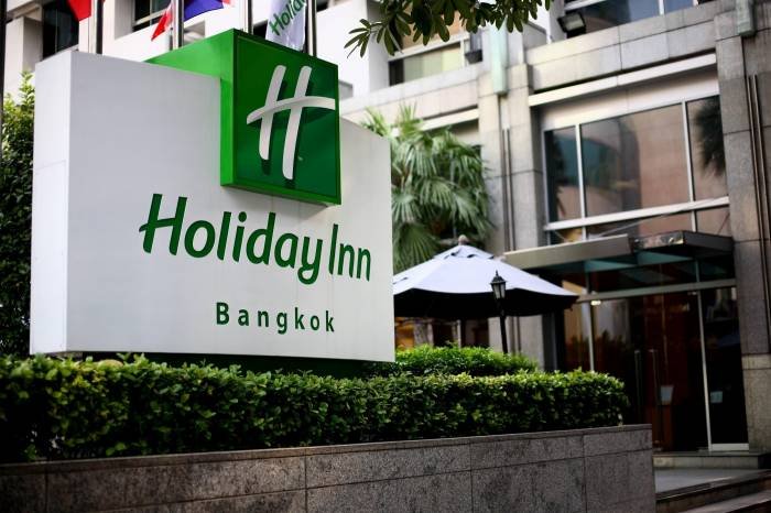 Entrance Profile Photos of Holiday Inn Bangkok 971 Phloen Chit Road, Pathum Wan - Photo 4 of 19