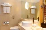 Guest Bathroom Holiday Inn Bangkok 971 Phloen Chit Road, Pathum Wan 