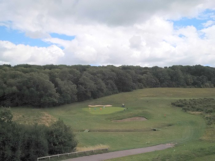  Social Golf of The Social Golfer No. 3 Cleveden House,87 Warley Hill - Photo 3 of 4