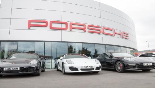  Profile Photos of Porsche Centre East London Gallions Park - Photo 3 of 4