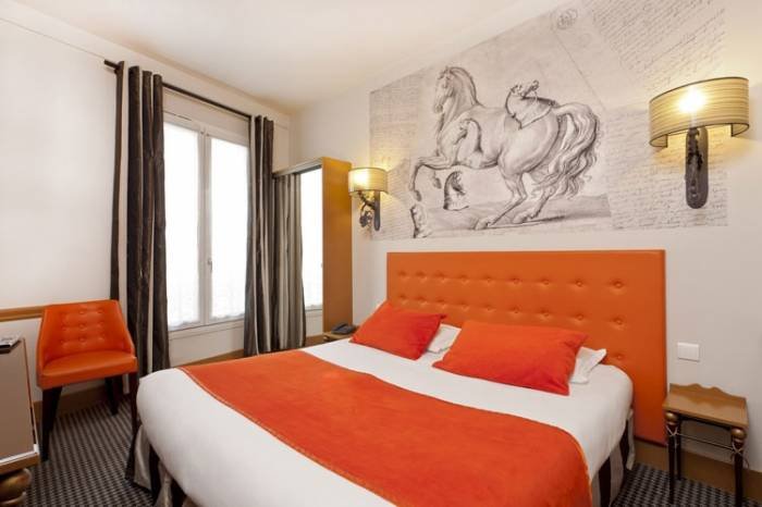  Profile Photos of Hotel des Ducs dâ€™Anjou 1, rue Sainte Opportune - Photo 8 of 15