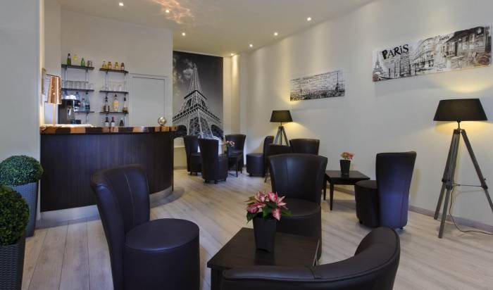  Profile Photos of Hotel Ouest 3, rue du Rocher - Photo 9 of 13