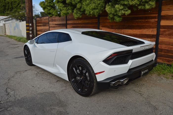  Lamborghini Rental of 777 Exotics Car Rental Los Angeles 2900 South Robertson Blvd 2900 Robertson Blvd, - Photo 7 of 8