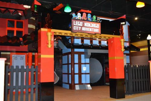  Profile Photos of LEGOLANDÂ® Discovery Center Westchester 39 Fitzgerald Street - Photo 2 of 4