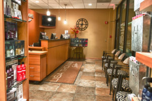Orland Park Beauty Salon Profile Photos of Lisa Thomas Salon in Orland Park 8132 W 143rd St - Photo 5 of 7