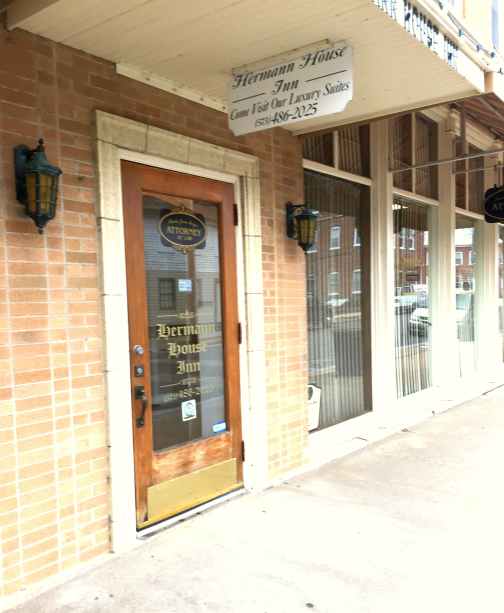  Profile Photos of Hermann House Inn 207 Schiller St - Photo 1 of 2