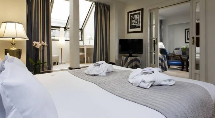  Profile Photos of HÃ´tel Le PÃ©ra 17, rue de Caumartin - Photo 9 of 12