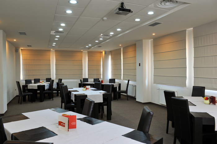  Profile Photos of Hotel Arena TamÃ¡s ErnÅ‘ - Photo 1 of 8
