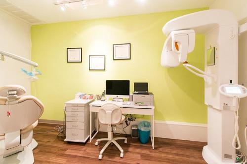  Profile Photos of Riverdale Family Orthodontics 5795 Tyndall Ave. 1Fl. - Photo 3 of 4