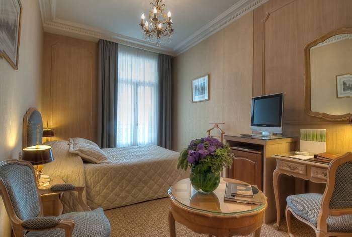  Profile Photos of Hotel Splendid Etoile 1 Avenue Carnot - Photo 13 of 14