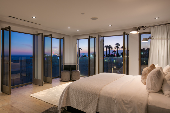  Media of Luxury Image 7190 Sunset Blvd, Suite 555 - Photo 13 of 16