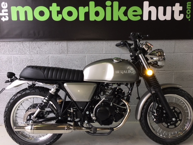 Herald Classic 125cc Motorcycles of The Motorbike Hut Unit 3, Titan House, Lowick Close, Newby Industrial Estate - Photo 29 of 32