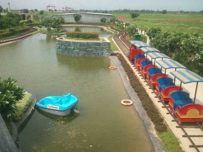  Profile Photos of Paramount Golf Foreste C-130 Sector 2 Noida - Photo 5 of 13