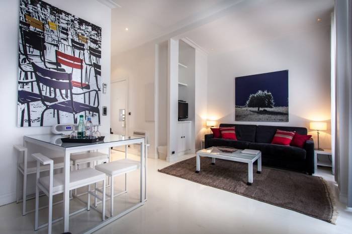  Profile Photos of Residence and Spa Le Prince Regent 28, rue Monsieur le Prince - Photo 6 of 12